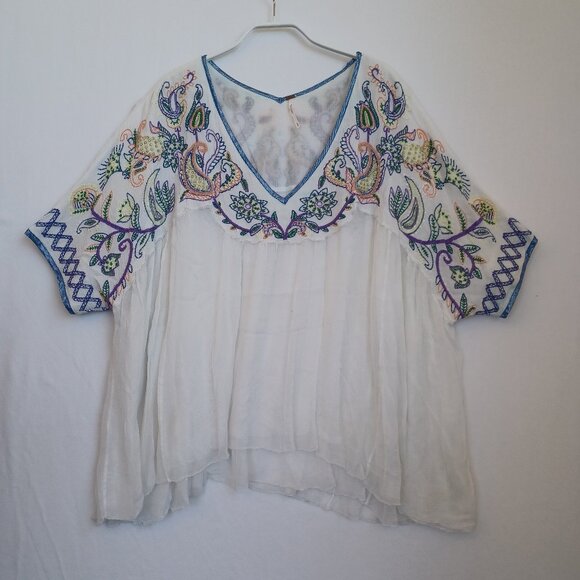 Free People Top Embroidered V Neckline  Beaded Detail Chiffon Top Size Medium - Picture 2 of 12